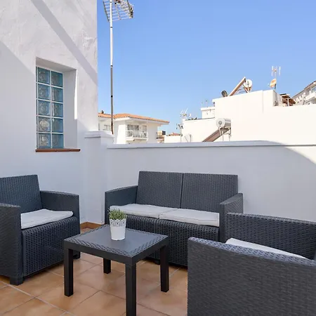 B Y G * Nerja