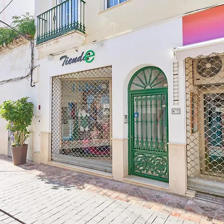 B Y G Nerja